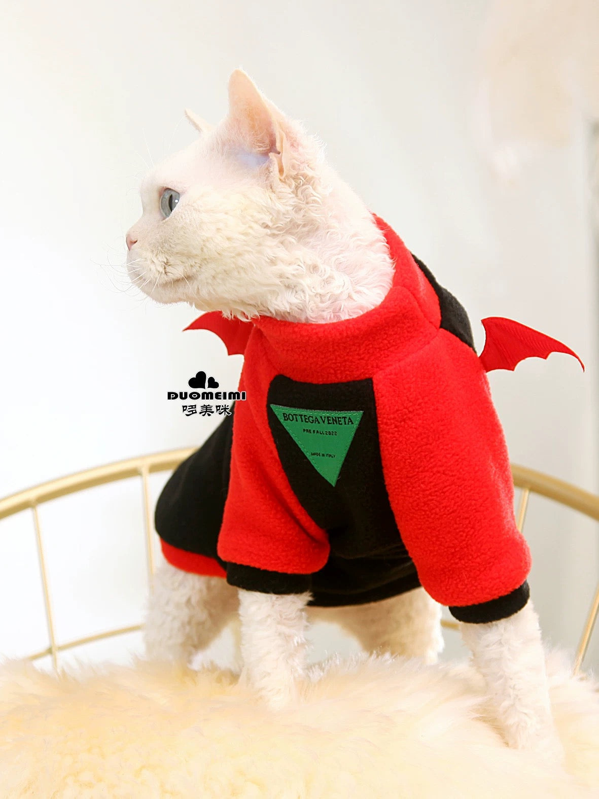 Halloween Sphynx Hairless Cats Devil Wings Sweatshirt, Winter Warm Jumper for Bambino, Devon Rex Sphynx Cat Clothes